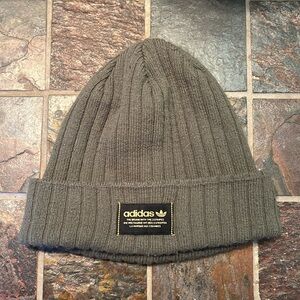 Adidas beanie